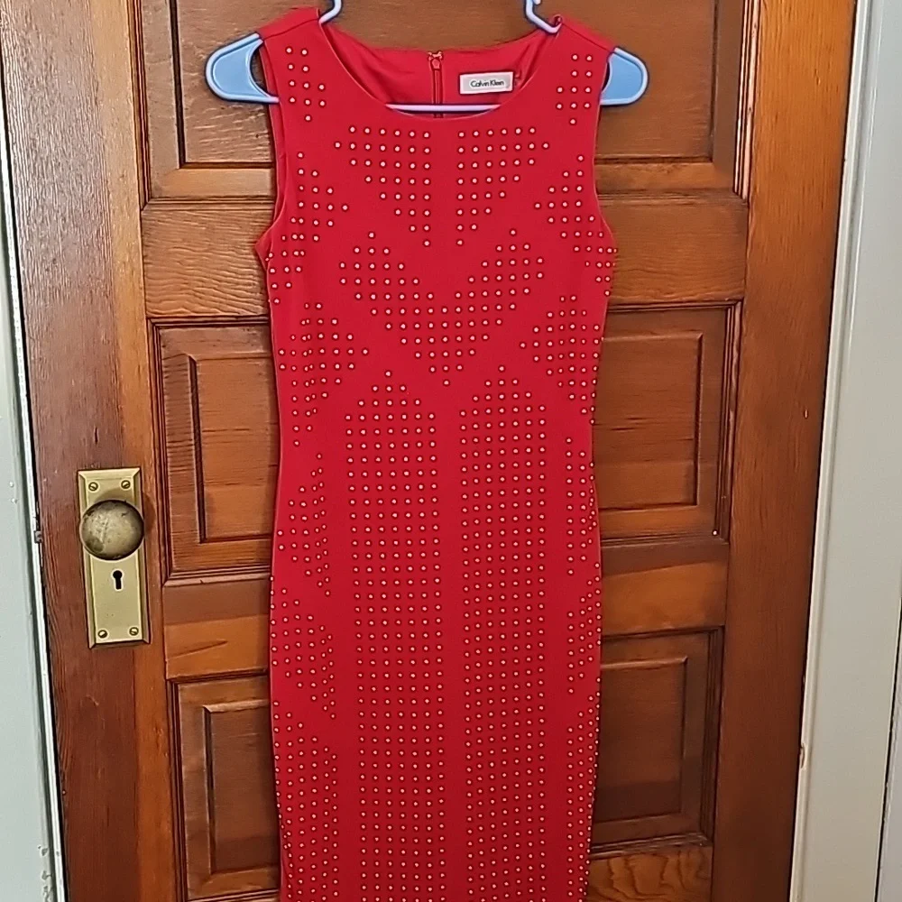 NWOT Calvin Klein Womans Size 2 stunning Red dress with embellishments. - Picture 6 of 8
